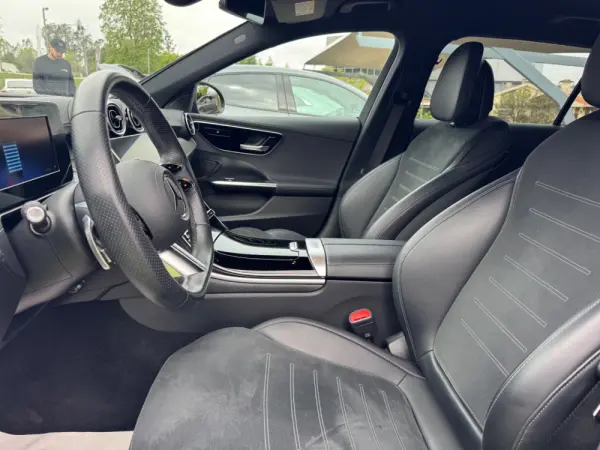 Mercedes-Benz C 300 e AMG Line 9