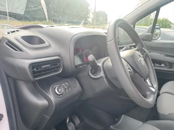 Opel Combo 1.5 CDTi L1H1 Edition Plus 6