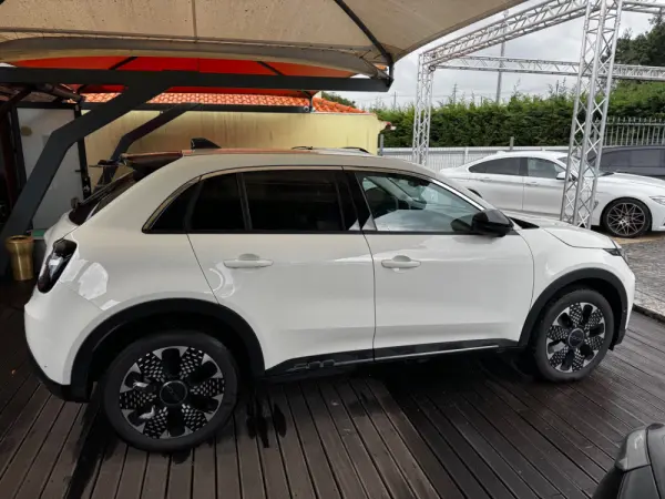 Fiat 600 1.2 Hybrid La Prima 17