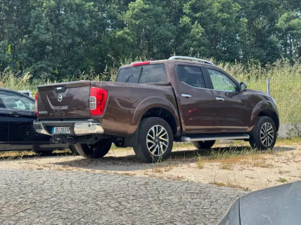 Nissan Navara 2.3 dCi CD 4WD Tekna 21