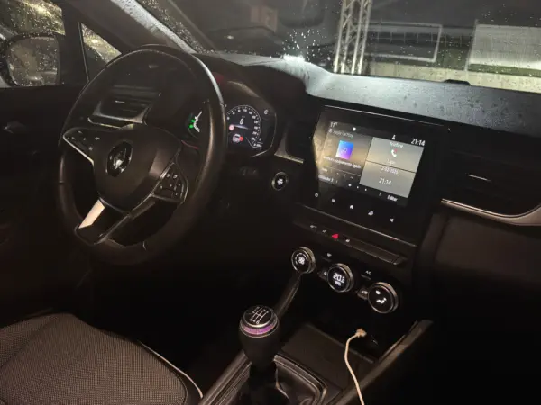 Renault Captur 1.0 TCe Intens 16