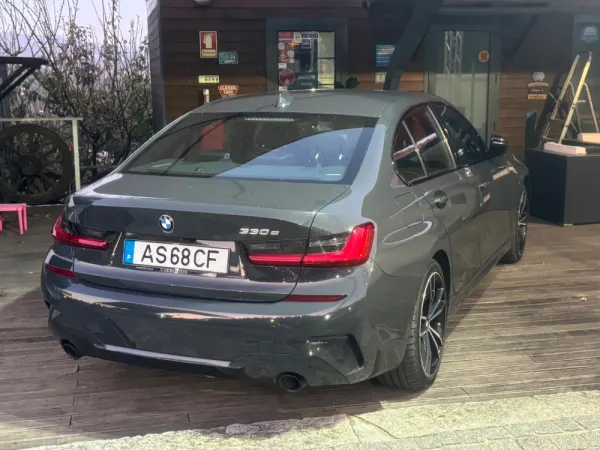 BMW 330 e Pack M Auto 27