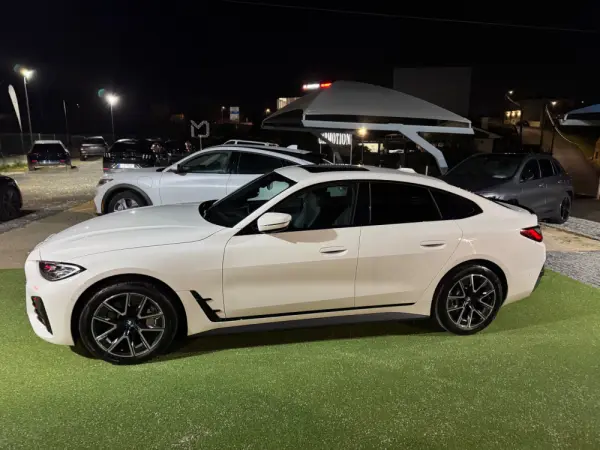 BMW i4 eDrive40 Pack Desportivo M 22