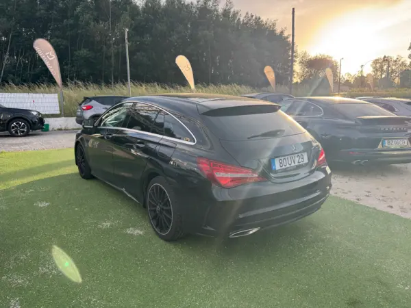 Mercedes-Benz CLA 180 d AMG Line 10