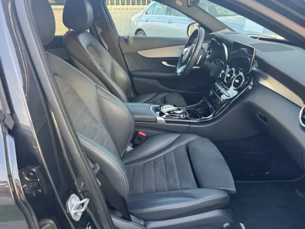 Mercedes-Benz C 300 de AMG Line 30