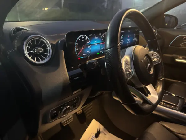 Mercedes-Benz GLA 250 e AMG Line 25