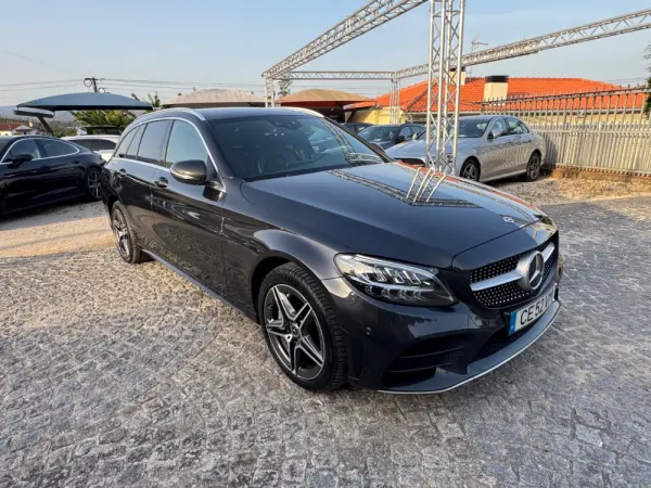 Mercedes-Benz C 300 de AMG Line 10
