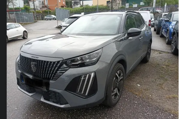 Peugeot e-2008 50 kWh GT 11