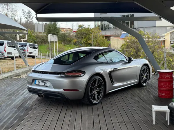 Porsche 718 Cayman 2.0 T PDK 3
