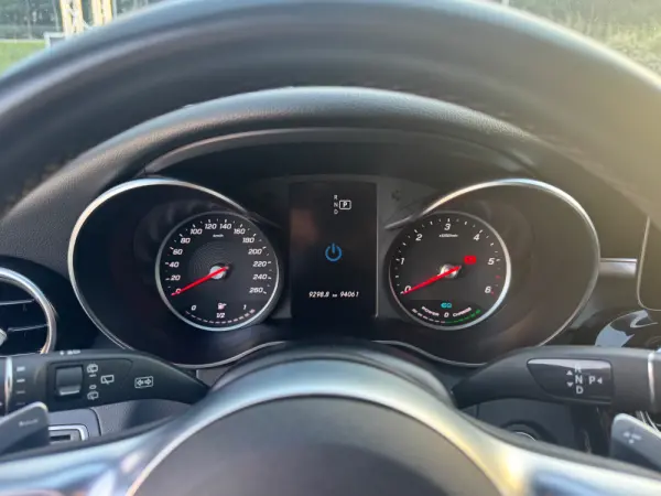 Mercedes-Benz C 300 de AMG Line 17