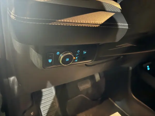 Ford Mustang Mach-E 98.7 kWh Premium 23