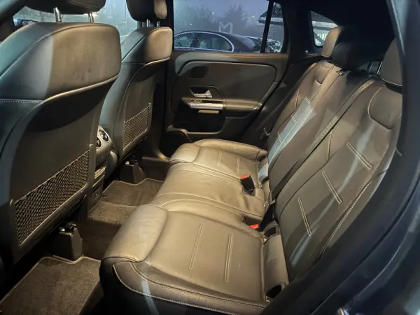 Mercedes-Benz GLA 250 e AMG Line 30