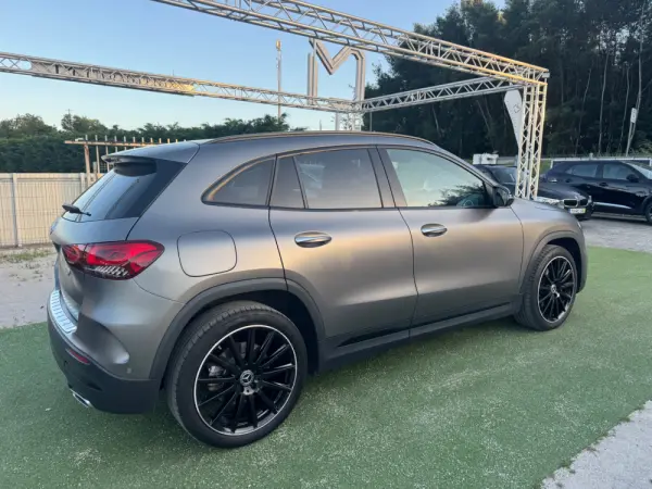 Mercedes-Benz GLA 250 e AMG Line 7