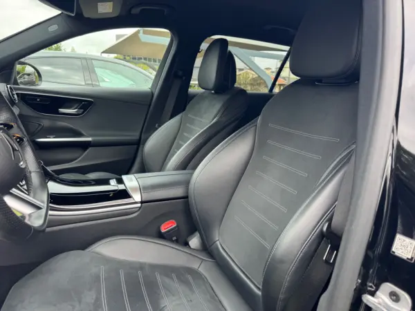 Mercedes-Benz C 300 e AMG Line 10