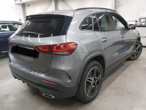 Mercedes-Benz GLA 250 e 8G-DCT AMG Line 2