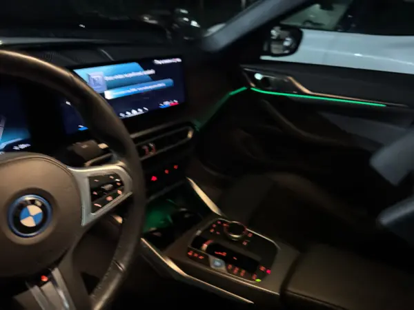 BMW i4 eDrive40 Pack Desportivo M 33