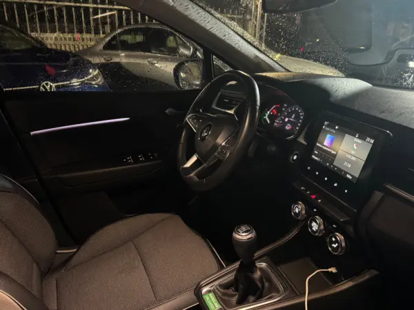 Renault Captur 1.0 TCe Intens 14