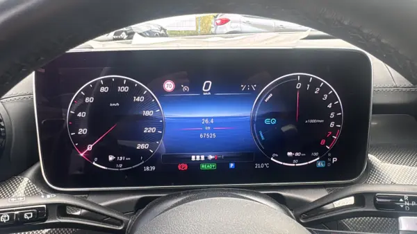 Mercedes-Benz C 300 e AMG Line 22