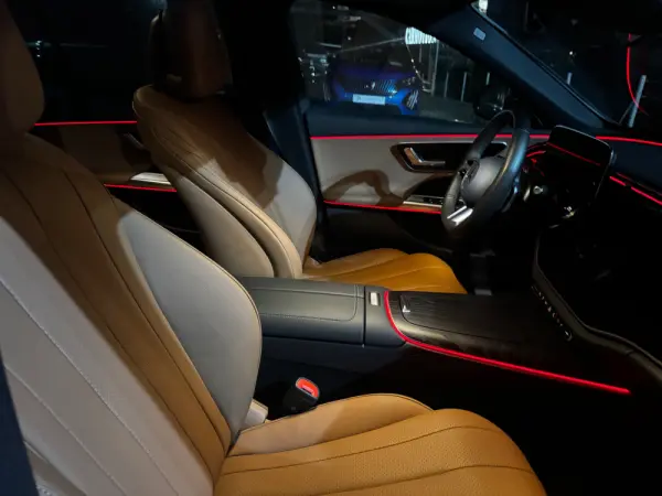 Mercedes-Benz E 300 E300de AMG Line 31