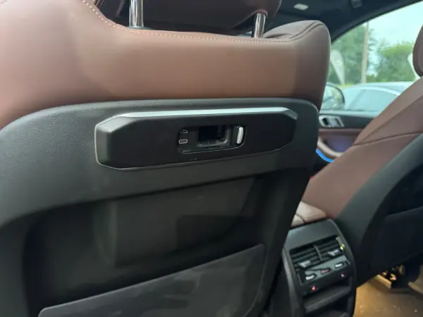BMW X5 50 e xDrive Pack M Desportivo Pro 43