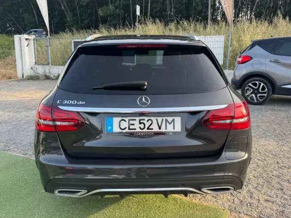 Mercedes-Benz C 300 de AMG Line 12