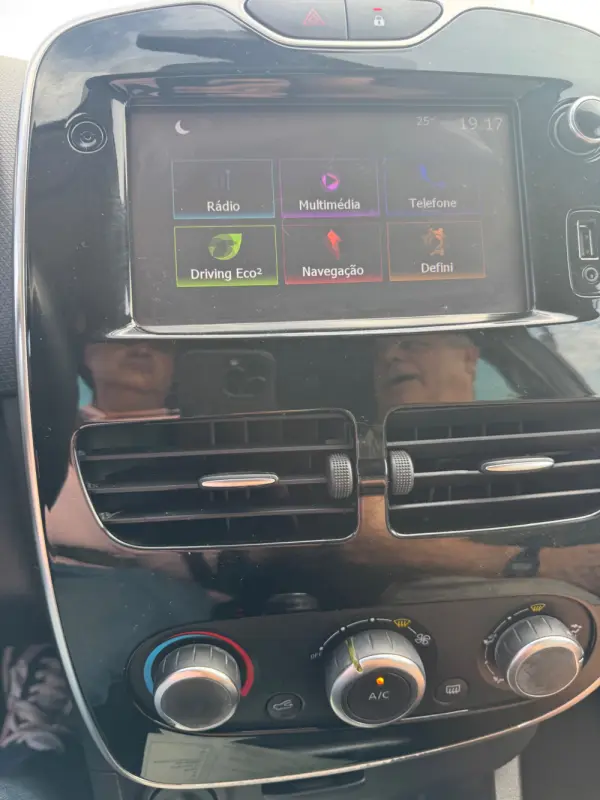 Renault Clio 0.9 TCe Limited Edition 22