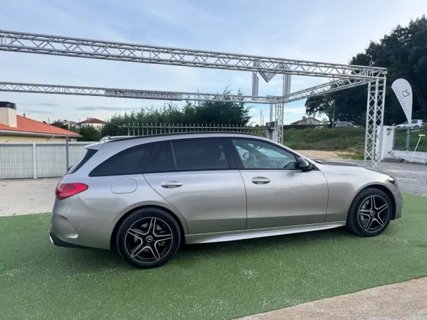 Mercedes-Benz C 300 e AMG Line 10