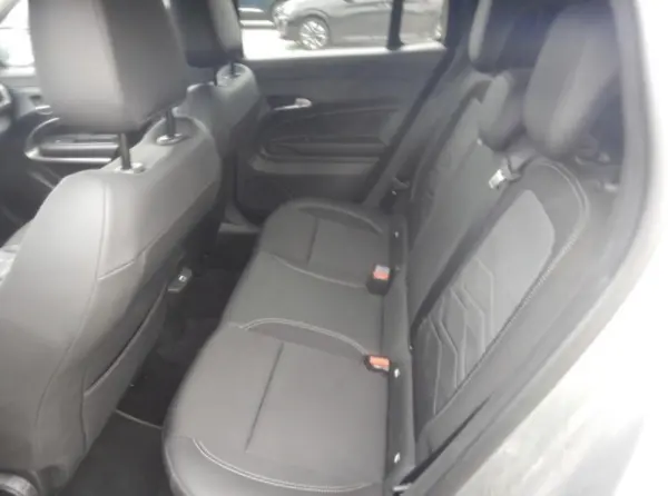 Jeep Avenger 54 kWh Summit 3