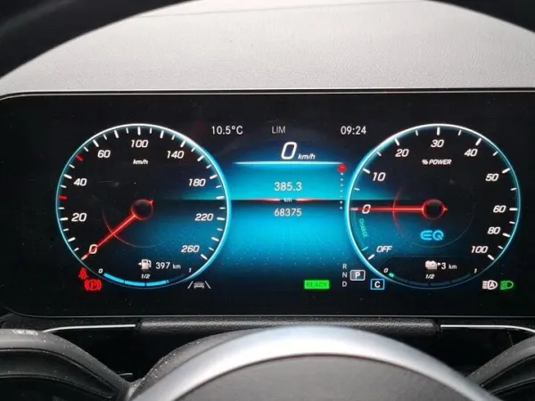 Mercedes-Benz GLA 250 e AMG Line 5