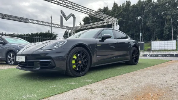 Porsche Panamera 4 E-Hybrid 5