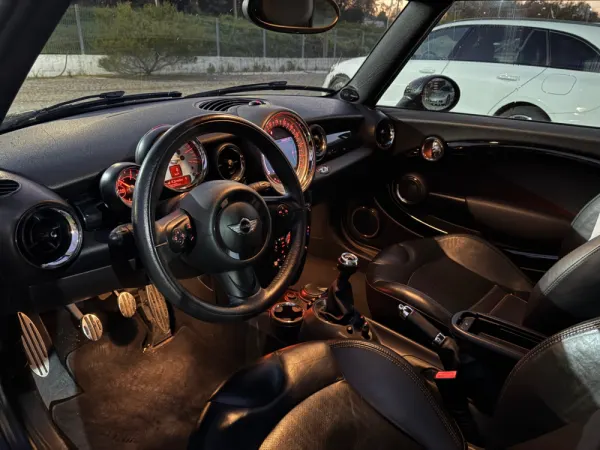 MINI Cabrio Cooper SD 28