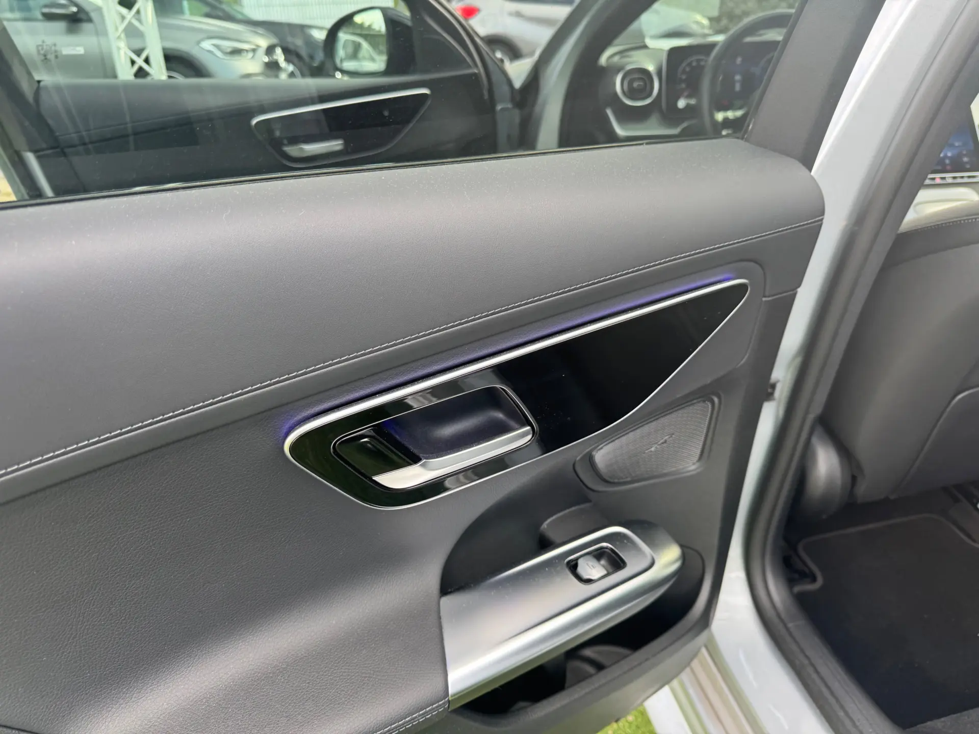 Mercedes-Benz C 300 e AMG Line 20