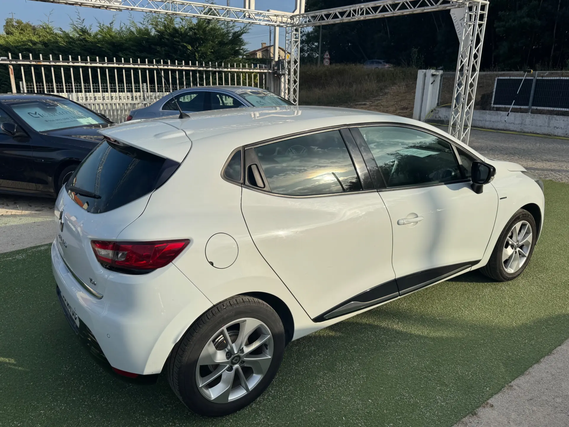 Renault Clio 0.9 TCe Limited Edition 7