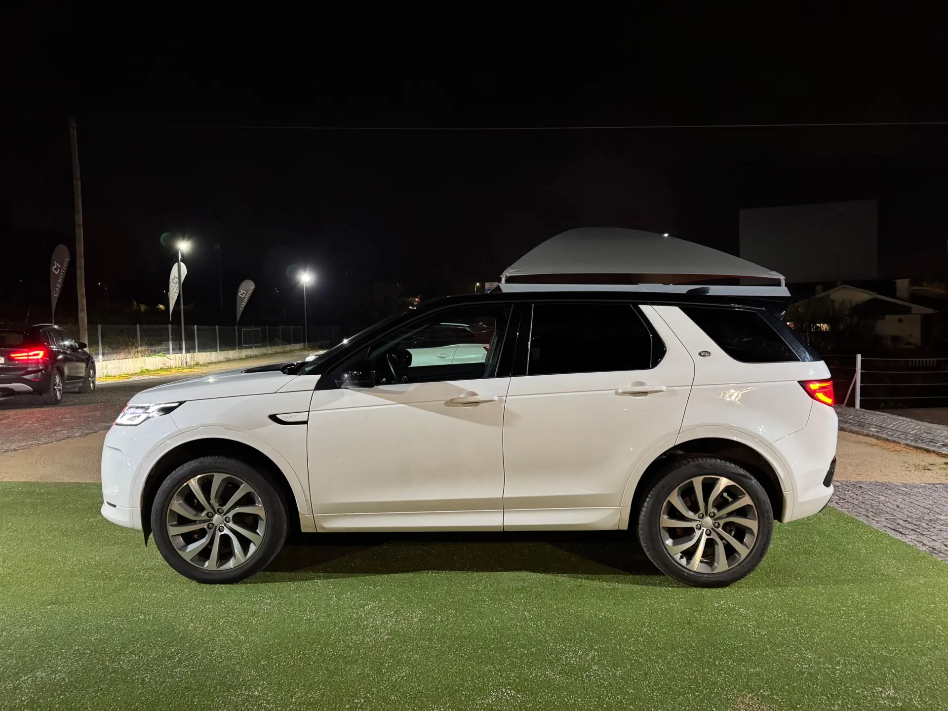 Land Rover Discovery Sport 2.0 D165 R-Dynamic S 2