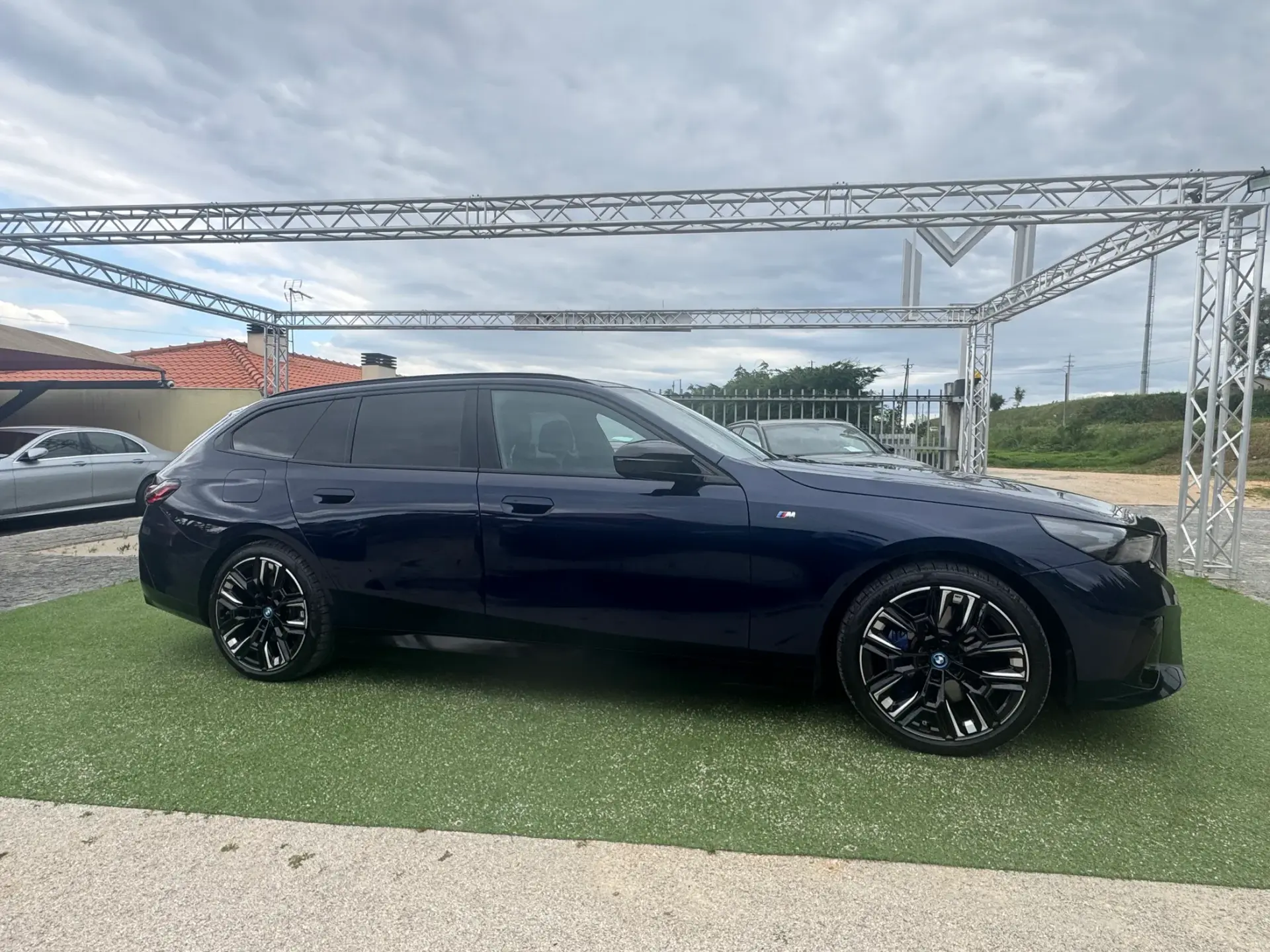 BMW i5 Touring M60 xDrive 6