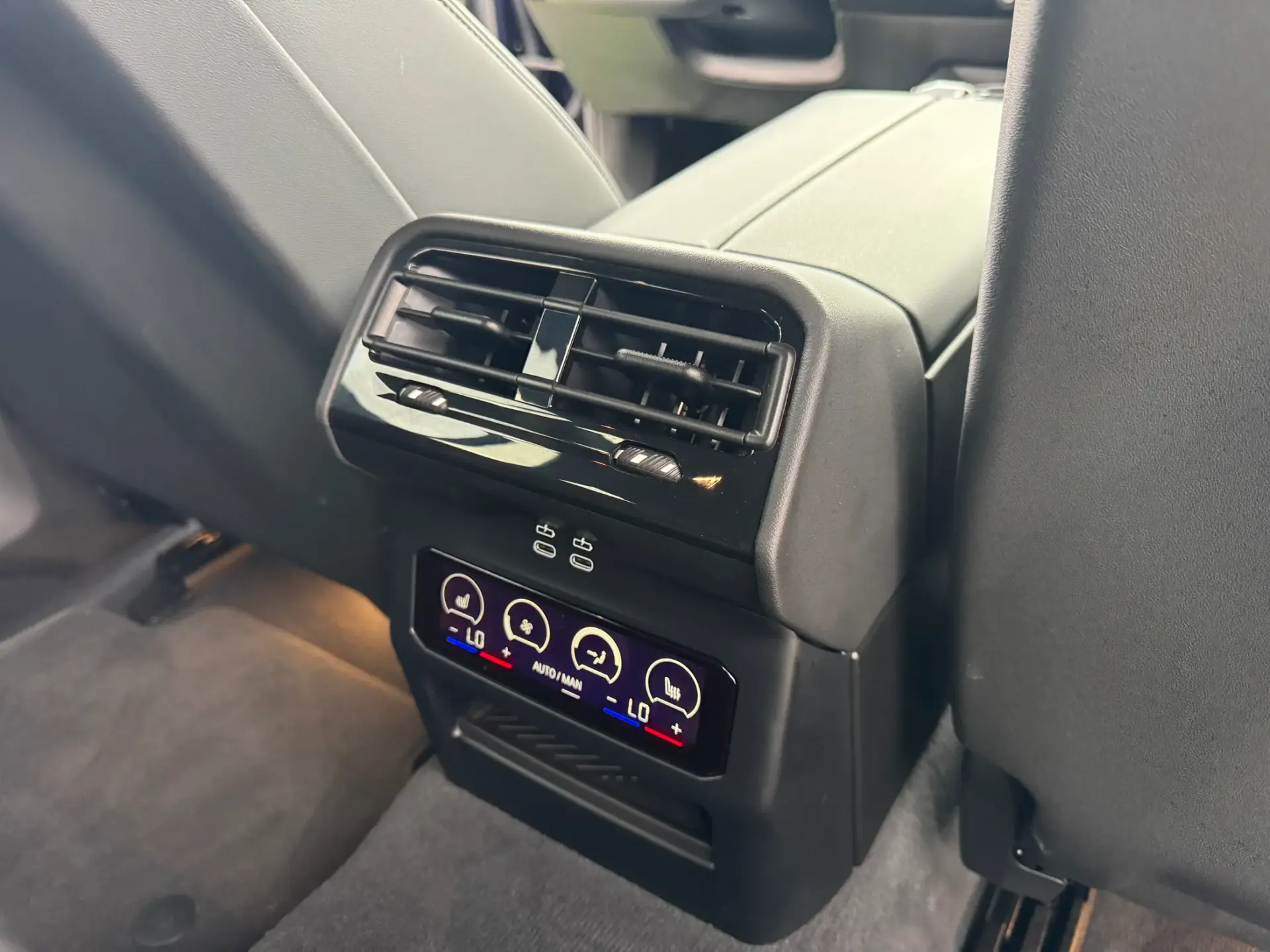 BMW i5 Touring M60 xDrive 27