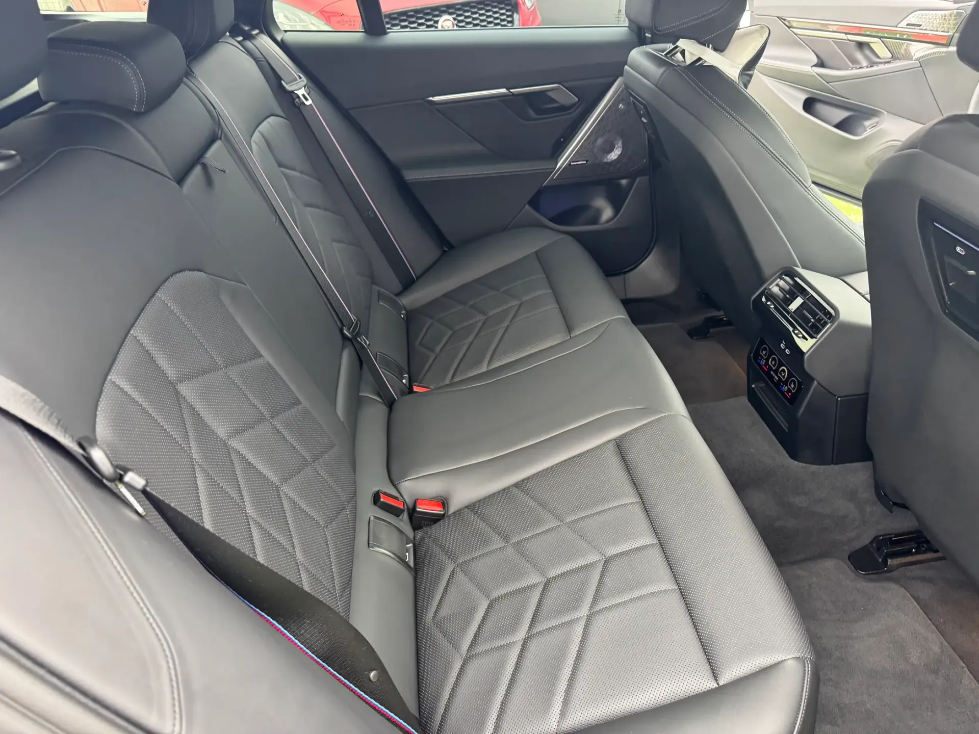 BMW i5 Touring M60 xDrive 28