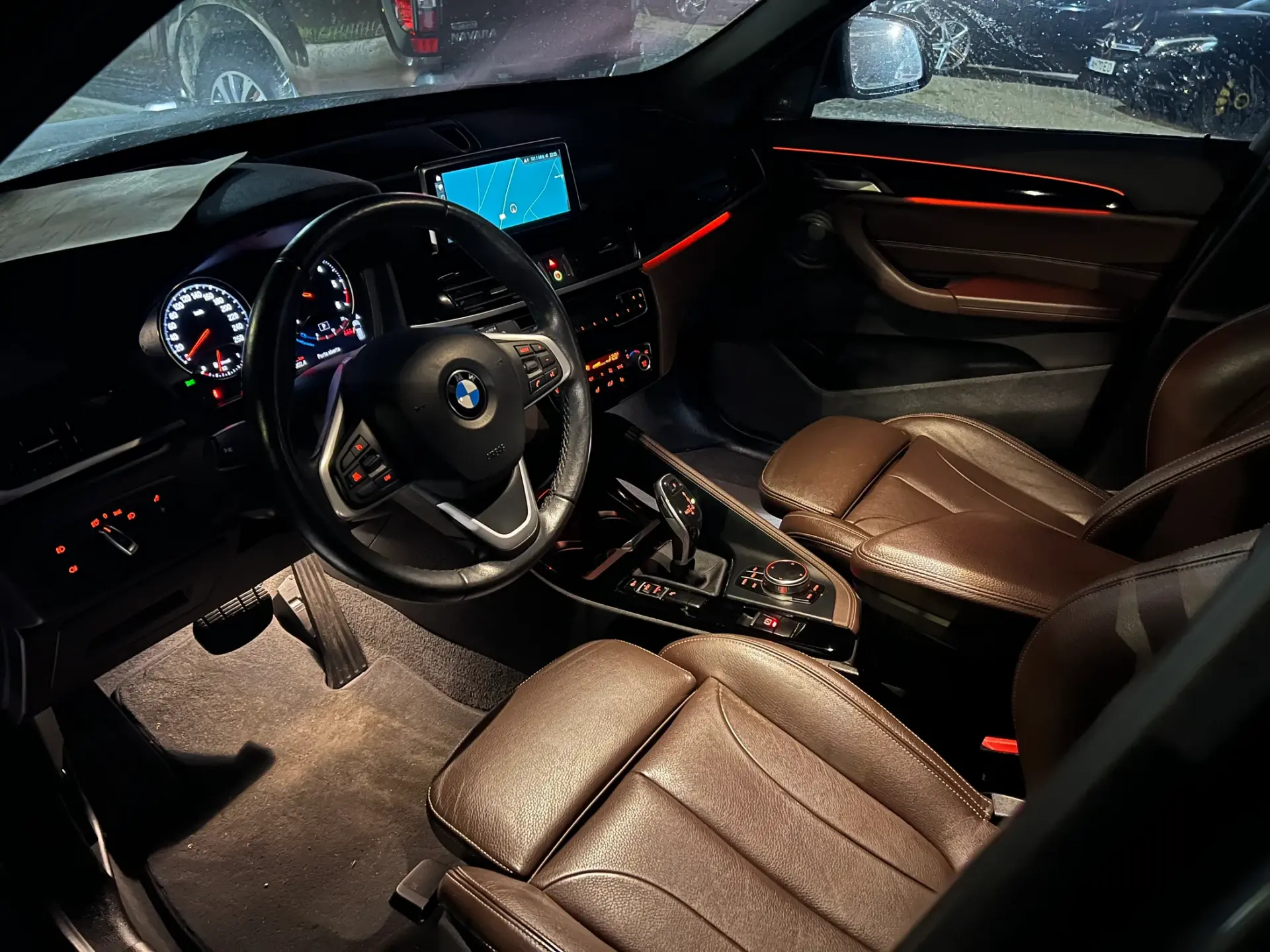 BMW X1 16 d sDrive Auto Line Sport 8