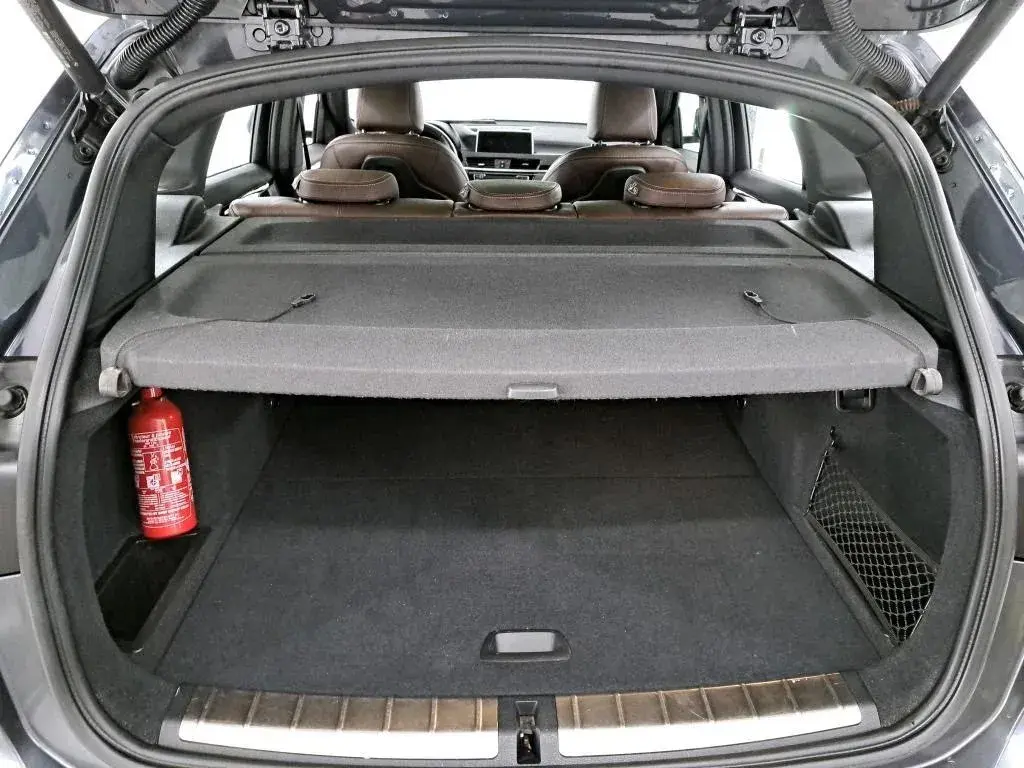 BMW X1 16 d sDrive Auto Line Sport 13