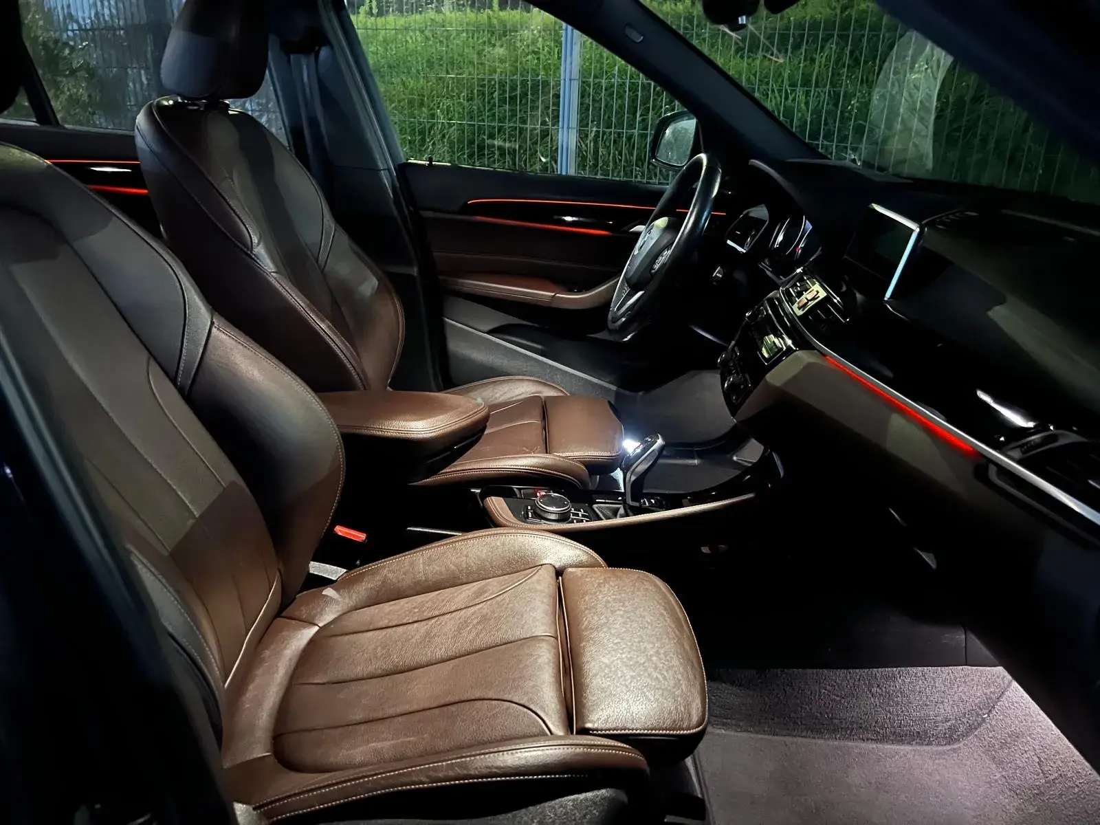 BMW X1 16 d sDrive Auto Line Sport 34