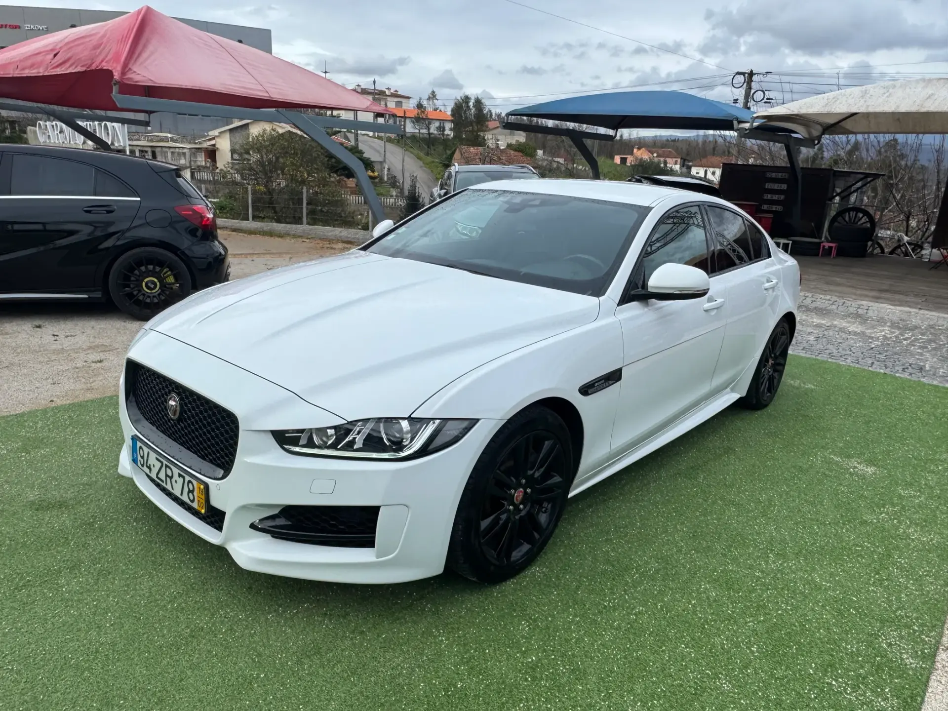 Jaguar XE 20d Aut. R-Sport 12