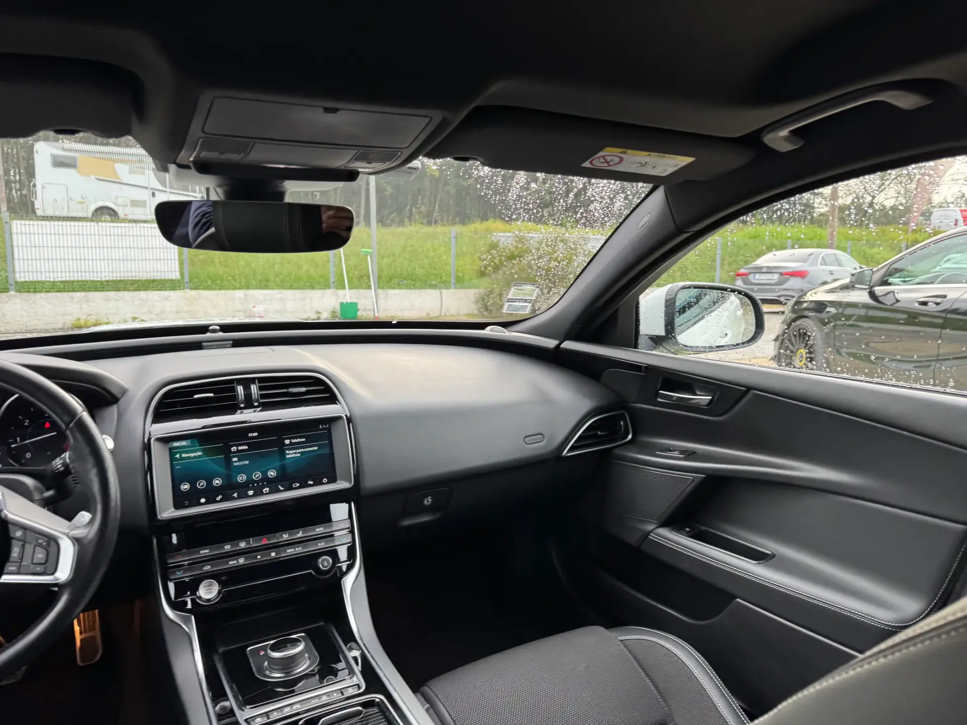 Jaguar XE 20d Aut. R-Sport 31