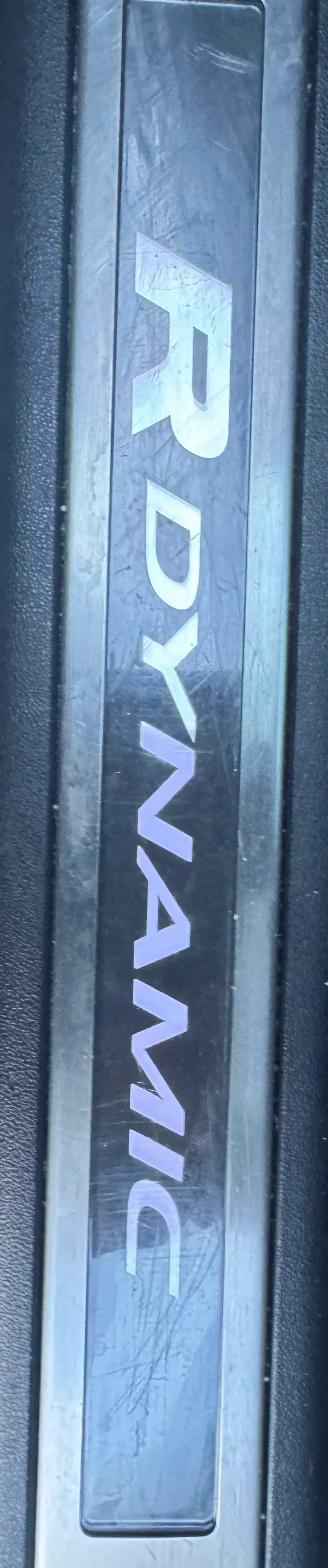 Land Rover Discovery Sport 2.0 D165 R-Dynamic S 13