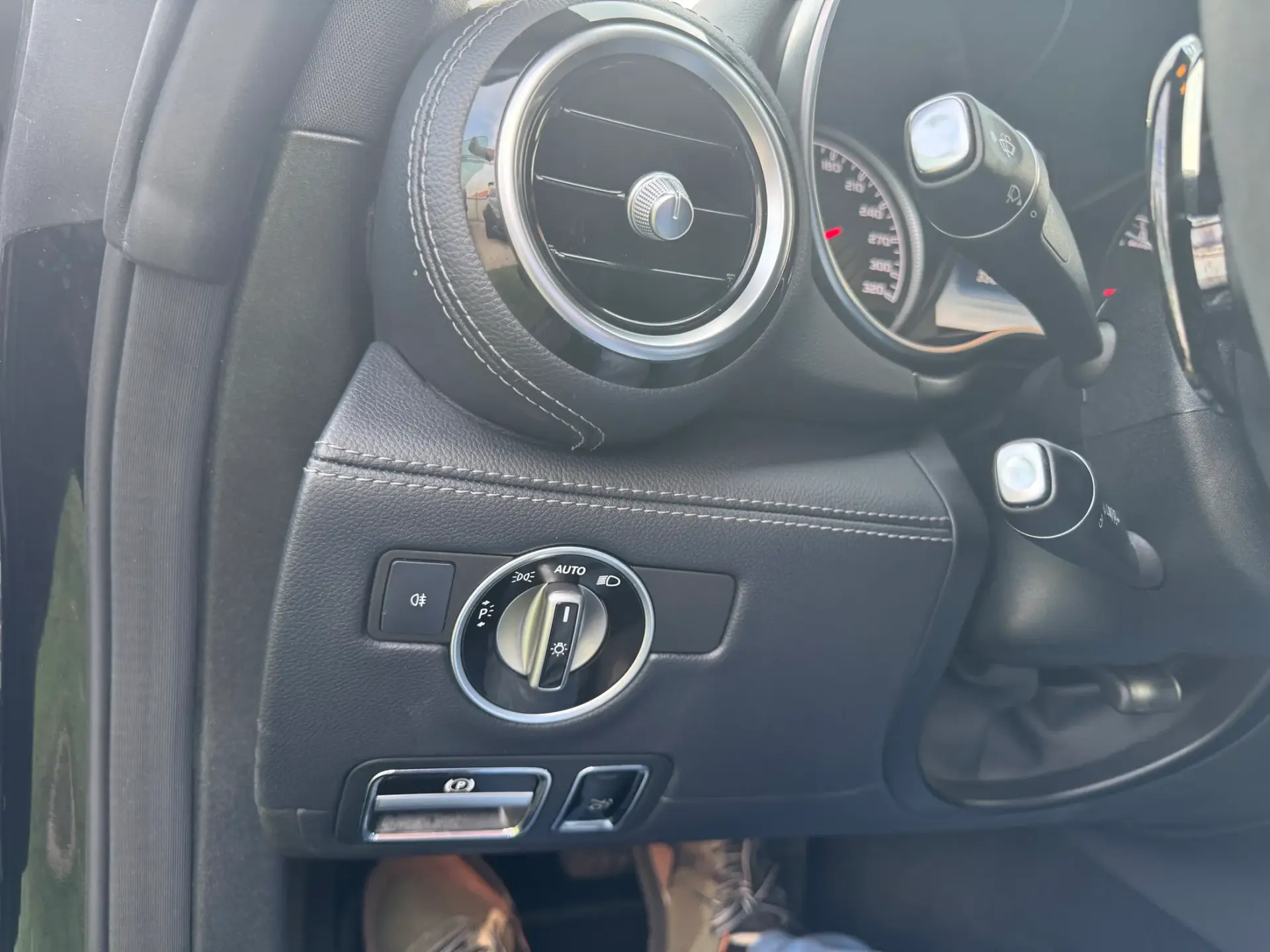 Mercedes-Benz AMG GT Standard 28