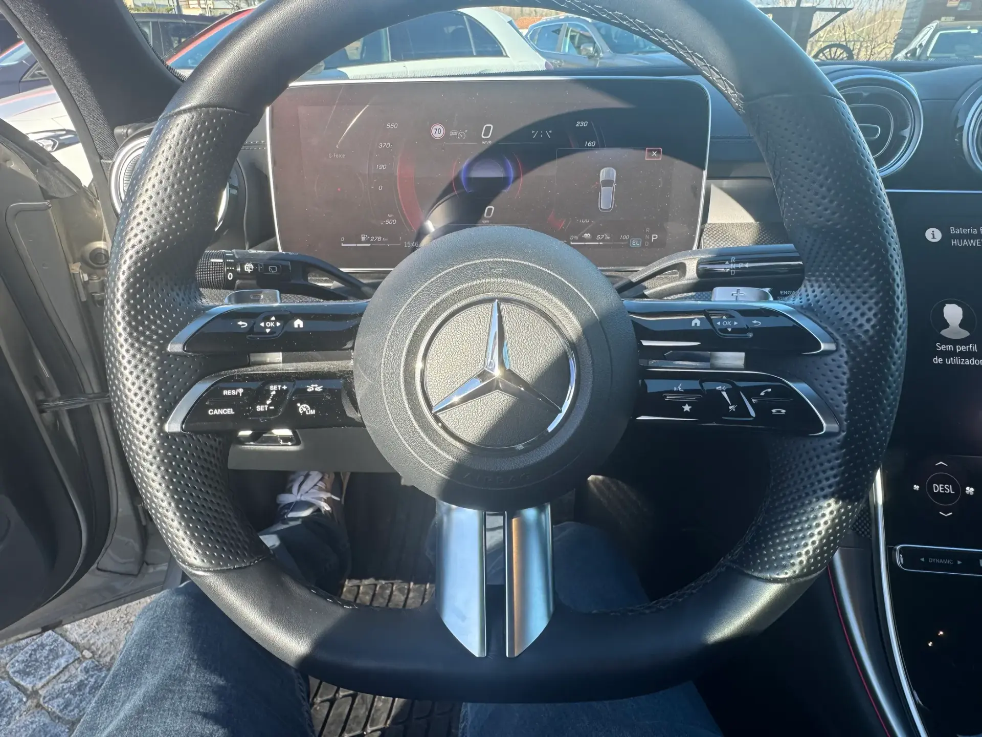 Mercedes-Benz C 300 e AMG Line 7