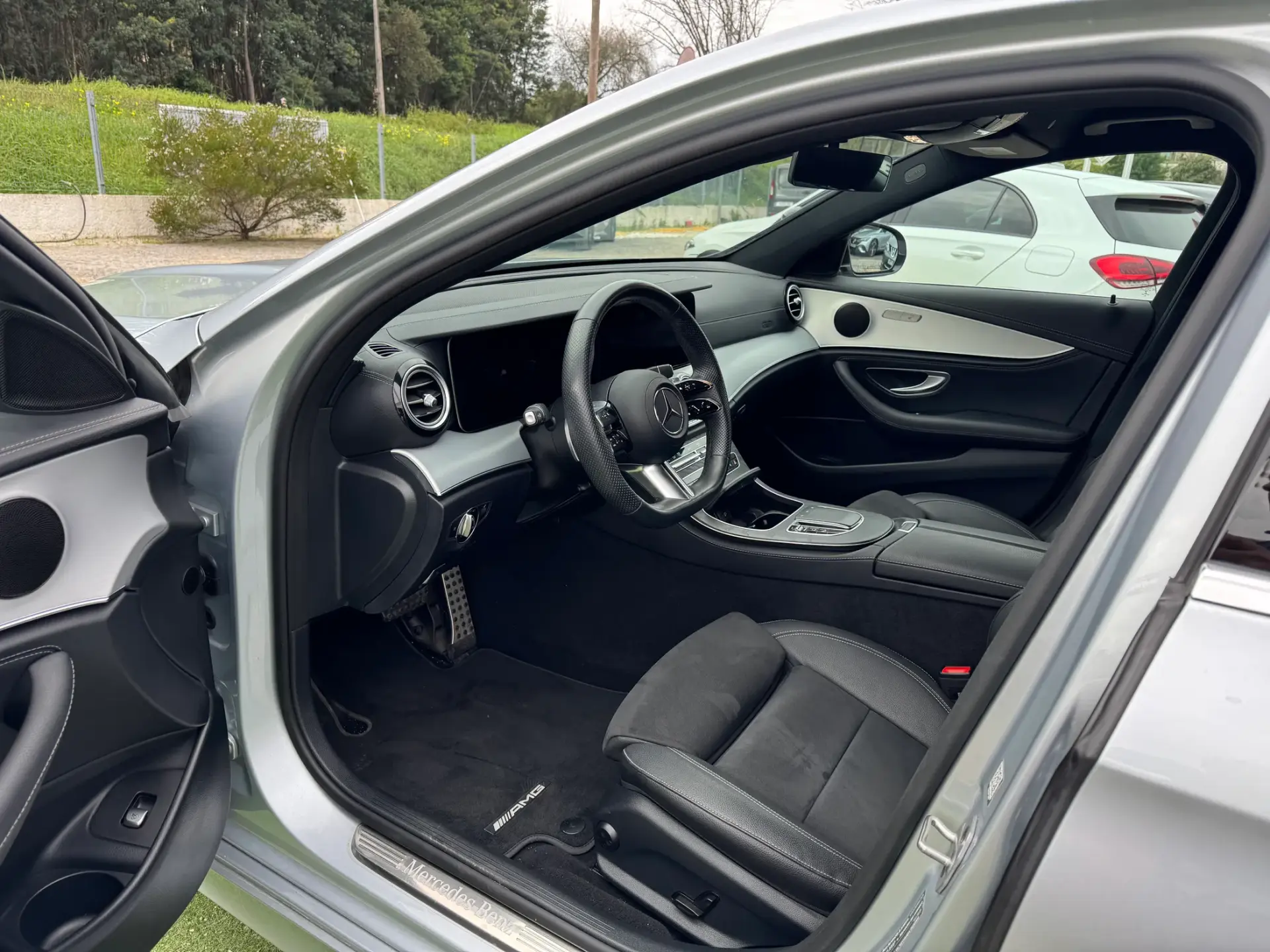 Mercedes-Benz E 300 de AMG Line 11