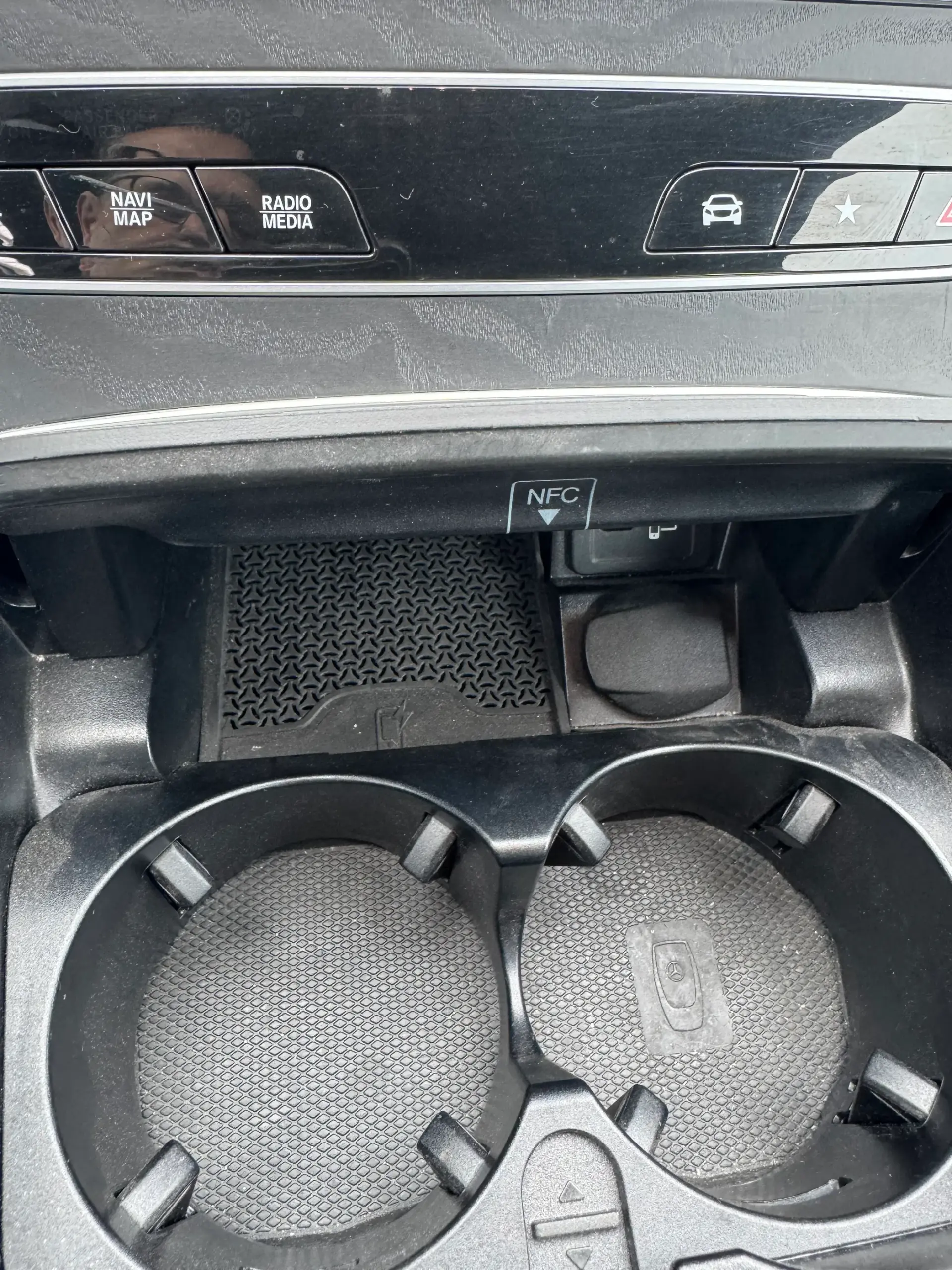 Mercedes-Benz E 300 de AMG Line 16