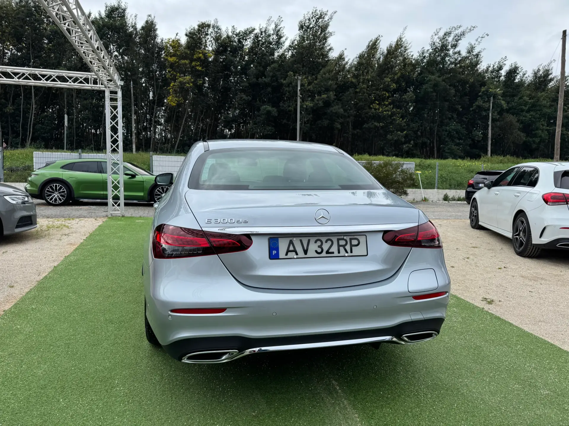 Mercedes-Benz E 300 de AMG Line 23