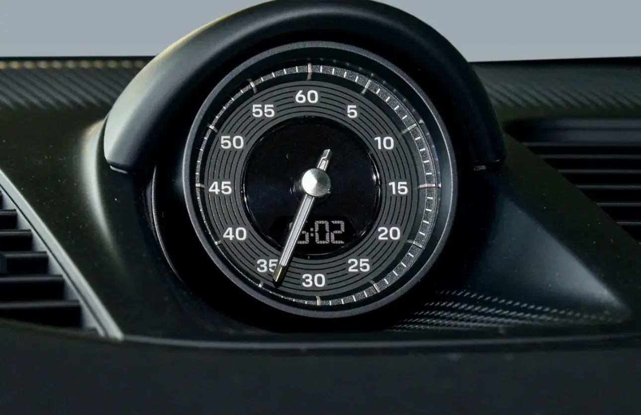 Porsche Panamera 4 E-Hybrid 15