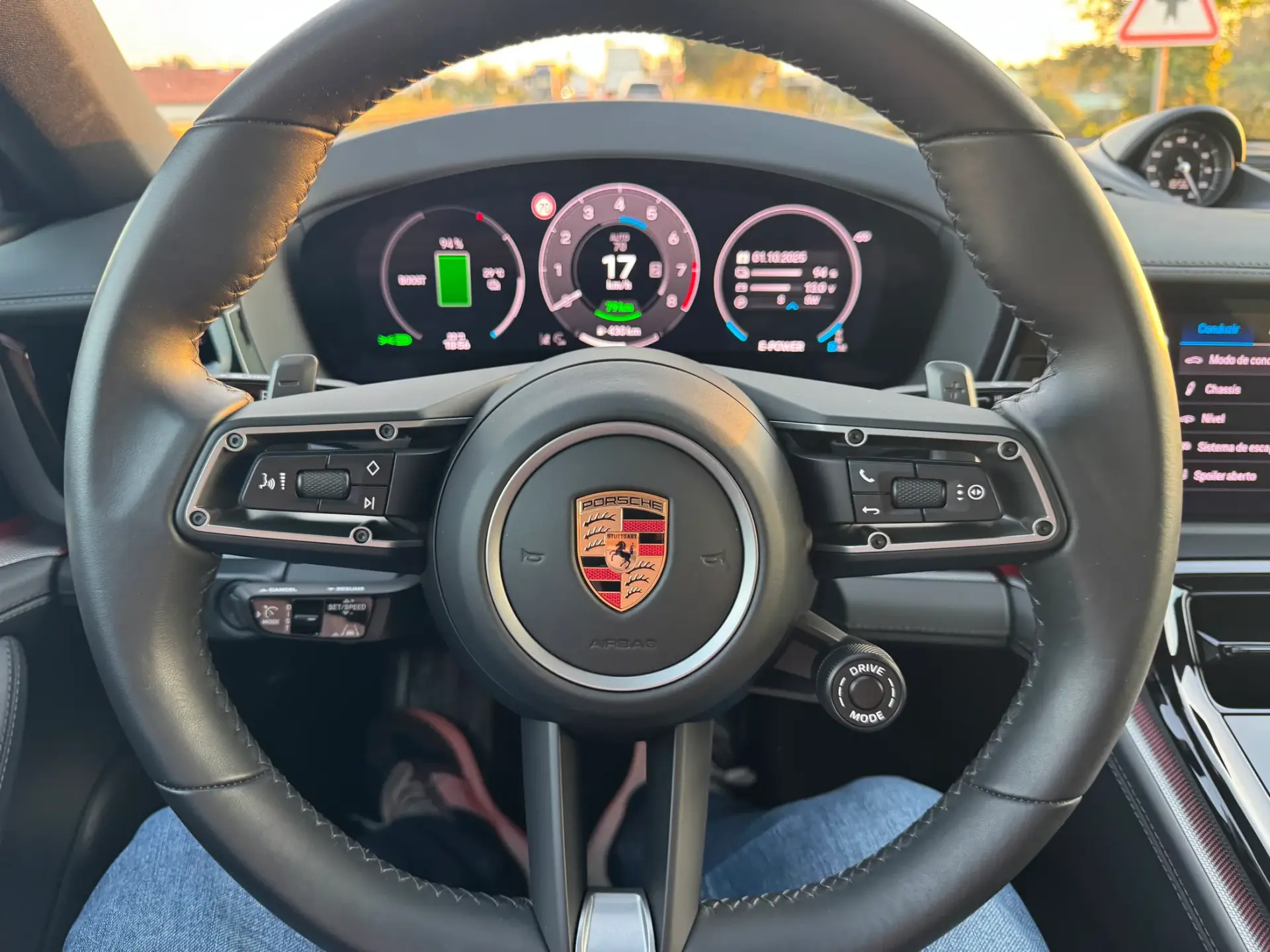 Porsche Panamera 4 E-Hybrid 38